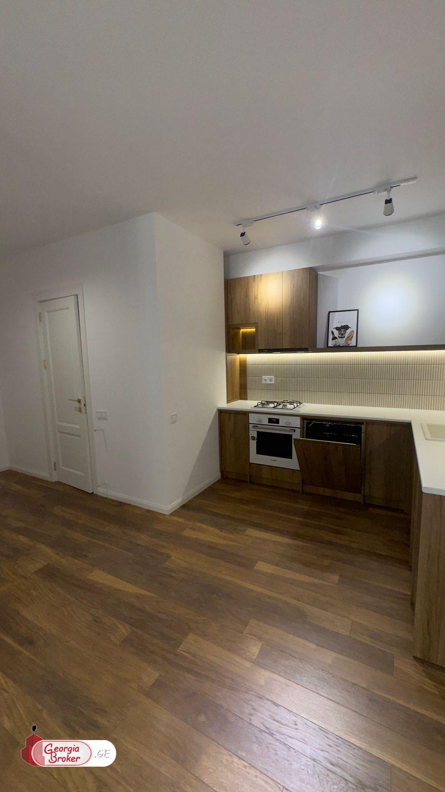 nearly repaired 2-room apartment for sale